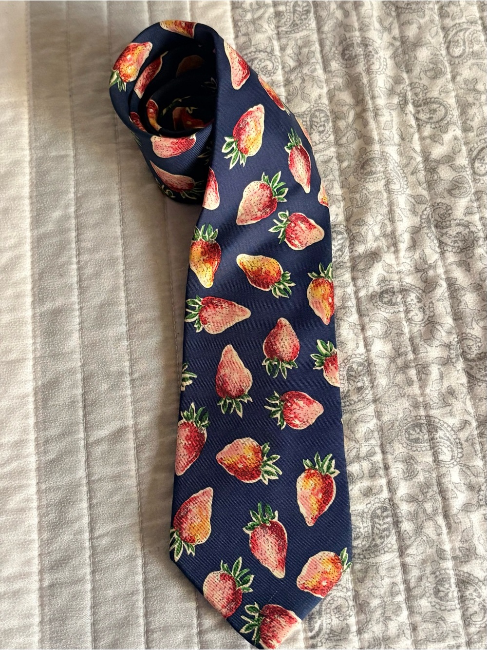 Lands' End Vintage Strawberry 100% Silk Necktie Made in USA